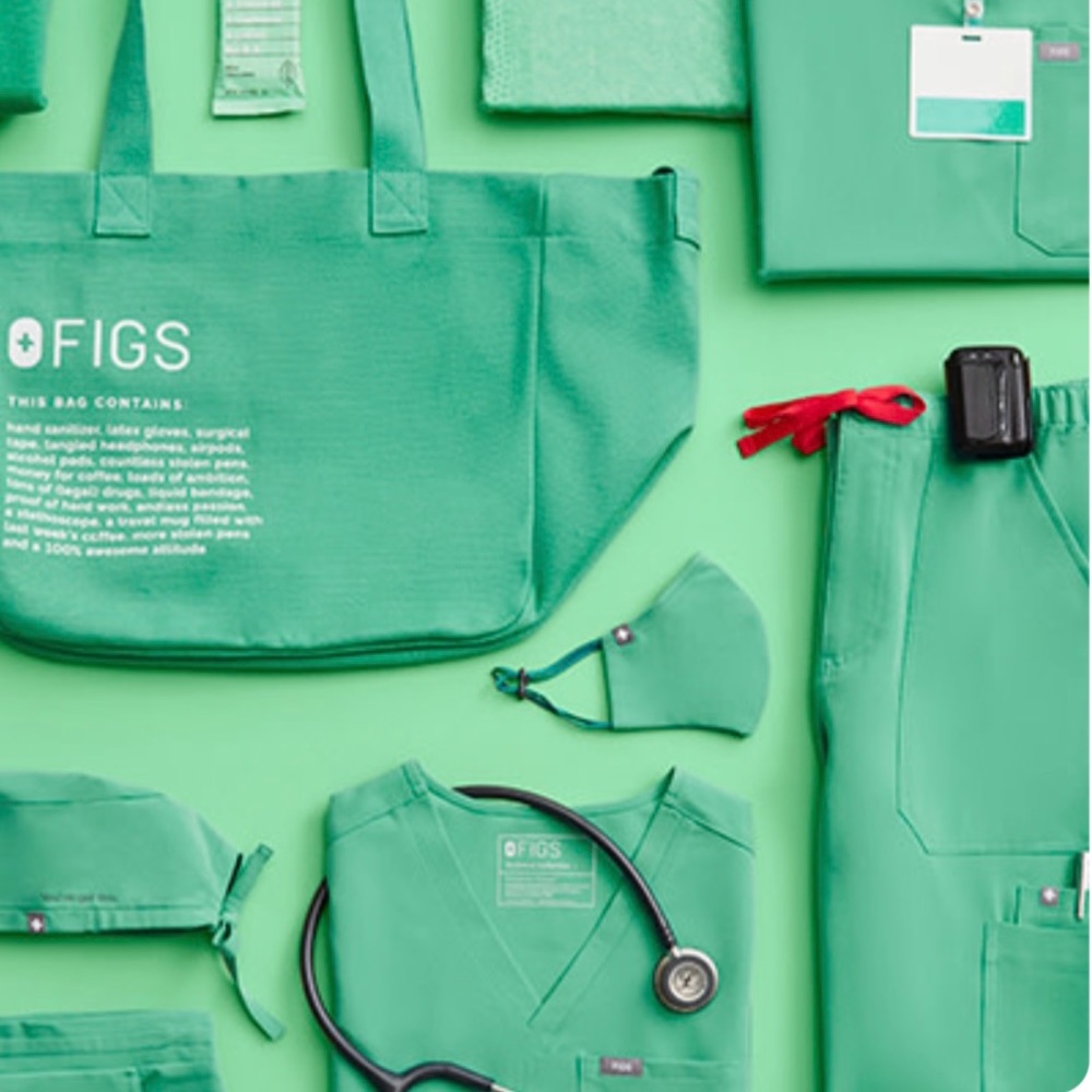 NWT Surgical green FIGS set